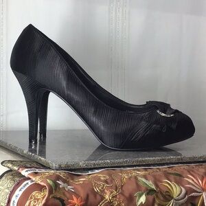 Maurices Elegant Black Satin High Heels Sz.8